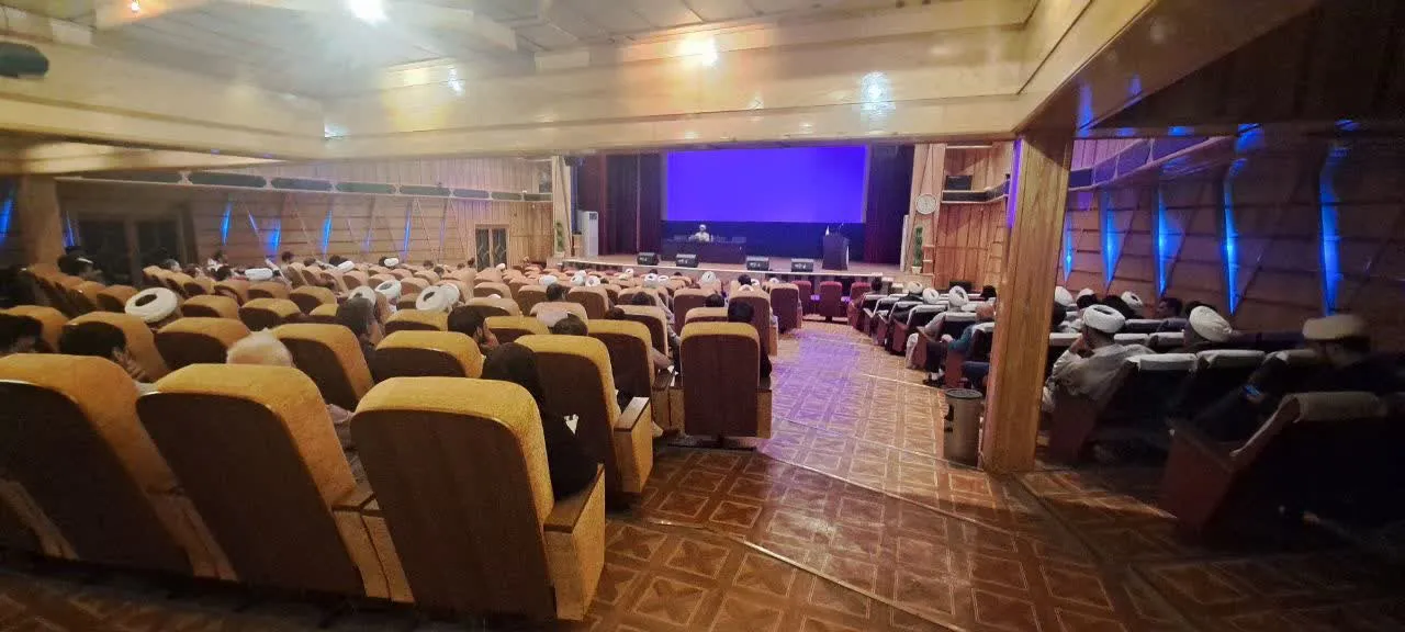 دومین جلسه فصلی دبیران نماز و اولین جلسه آموزشی دعوت به نماز ویژه دبیران نماز و ائمه جماعات دستگاه های اجرایی استان یزد