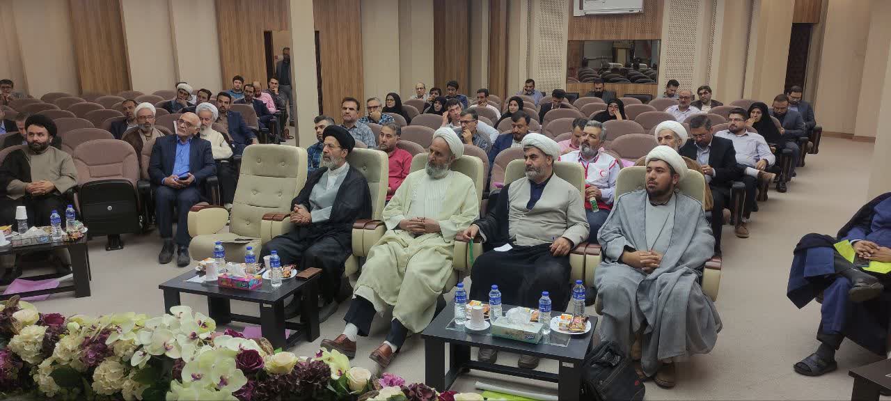 نشست فصلی دبیران اقامه نماز و مهدویت دستگاههای اجرایی استان همدان برگزار شد