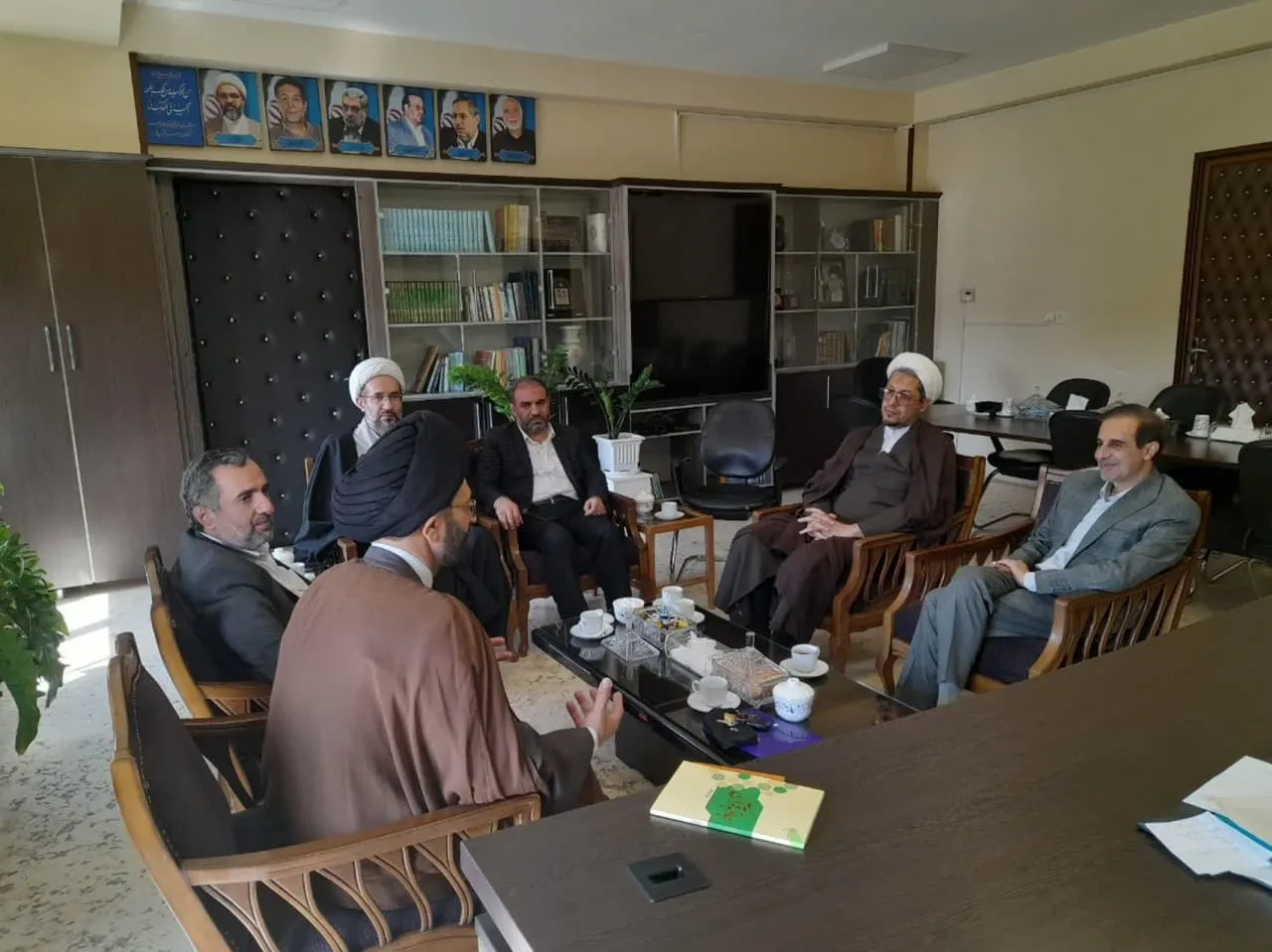 دیدار مدیر ستاد اقامه نماز قم با مدیرکل صدا و سیمای استان