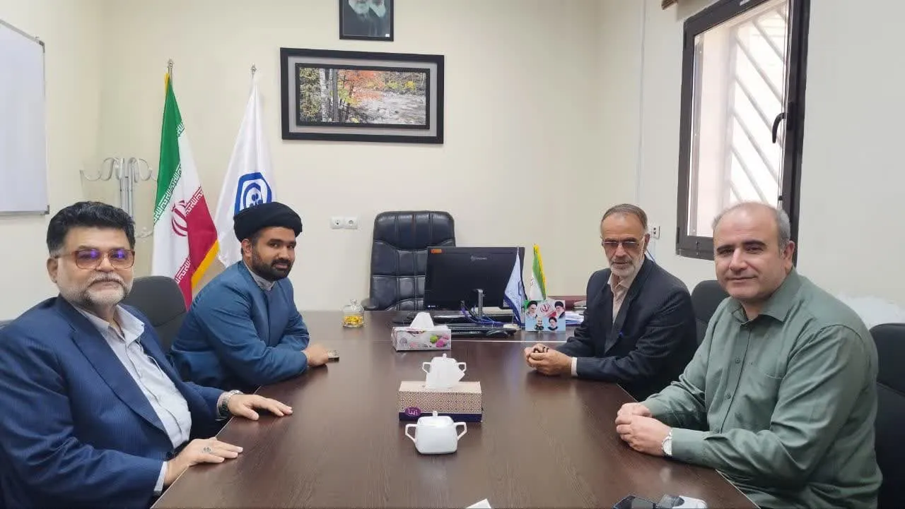 مدیر ستاد اقامه نماز استان ایلام از بیمارستان شهدای زاگرس بازدید کرد