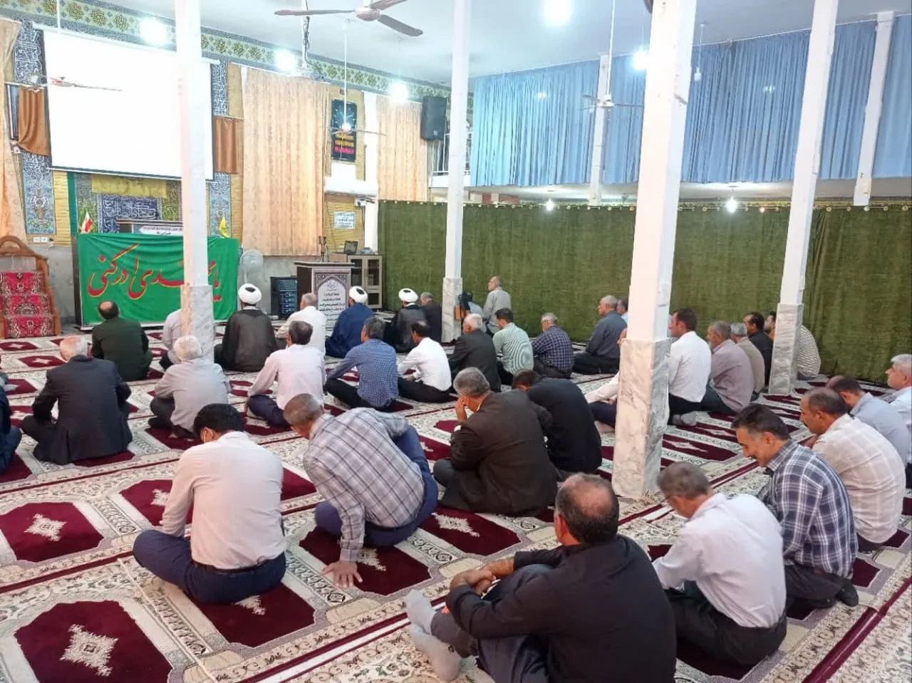 آیین معرفی هیئت امنای جدید مساجد بدره برگزار شد