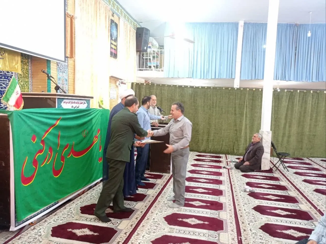 آیین معرفی هیئت امنای جدید مساجد بدره برگزار شد