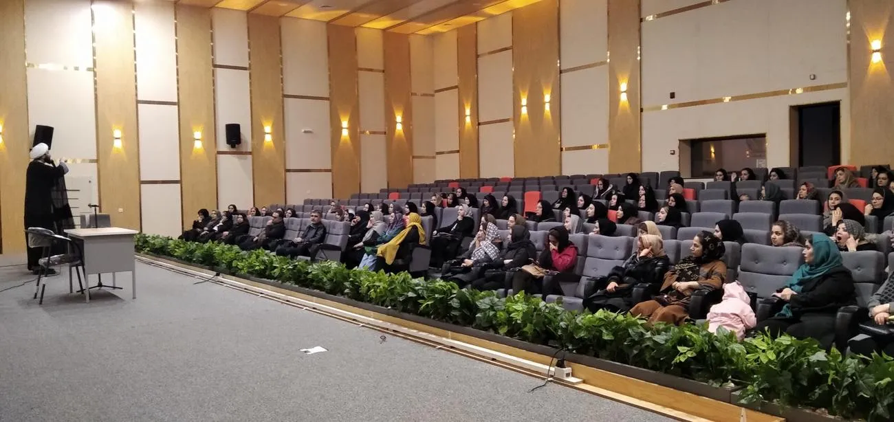 طرح آموزش همگانی نماز در محلات ویژه بانوان اردبیل