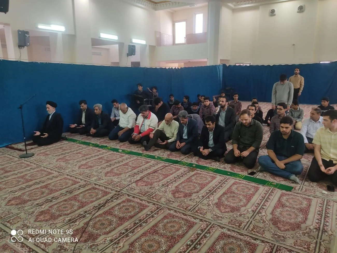 اقامه نماز وحدت بخش ادارات شهرستان رفسنجان در دانشگاه آزاد اسلامی شهرستان