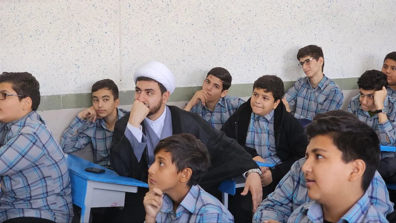 دومین طرح نشست معارف نماز در سطح مدارس کاشان برگزار شد