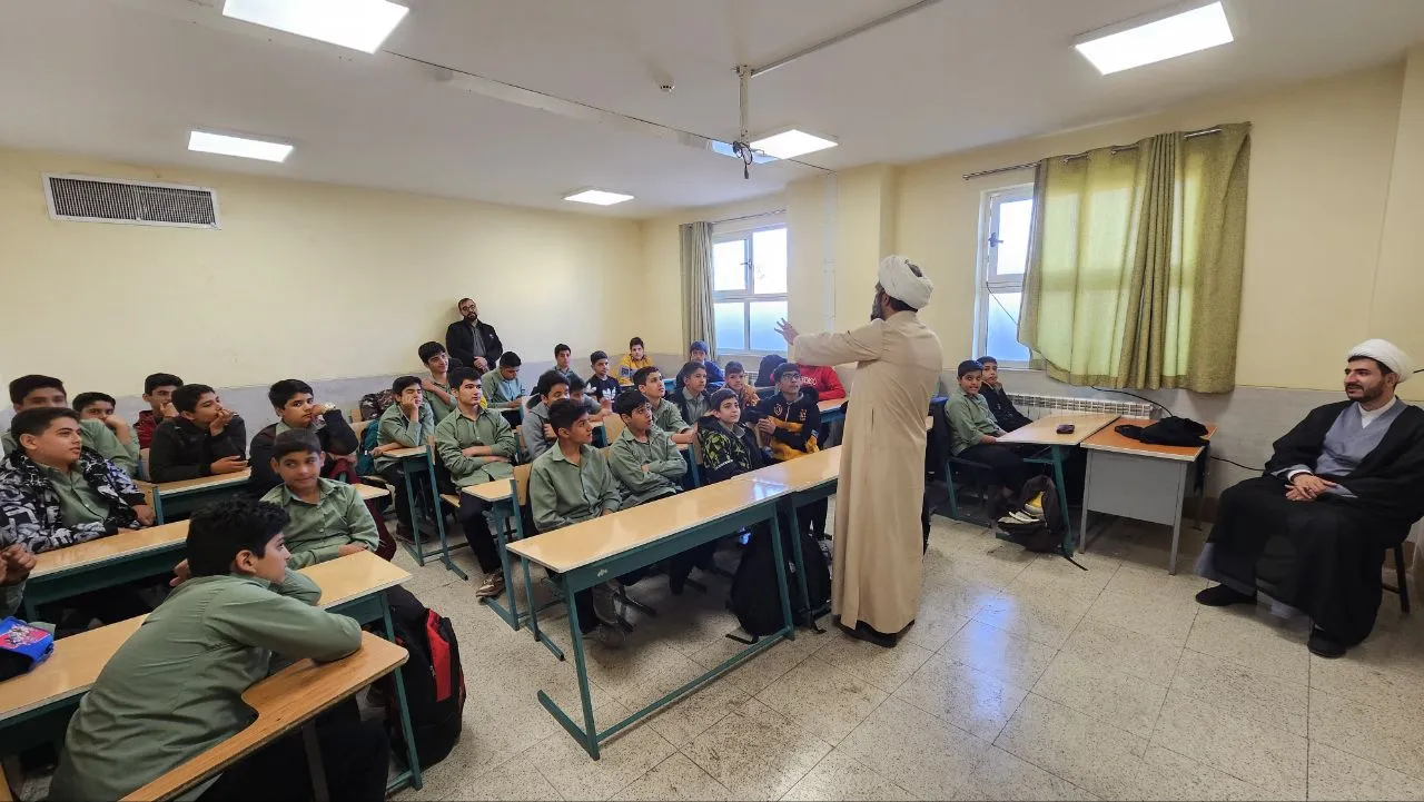 دومین طرح نشست معارف نماز در سطح مدارس کاشان برگزار شد