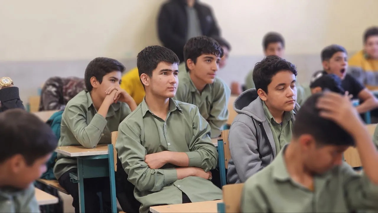 دومین طرح نشست معارف نماز در سطح مدارس کاشان برگزار شد