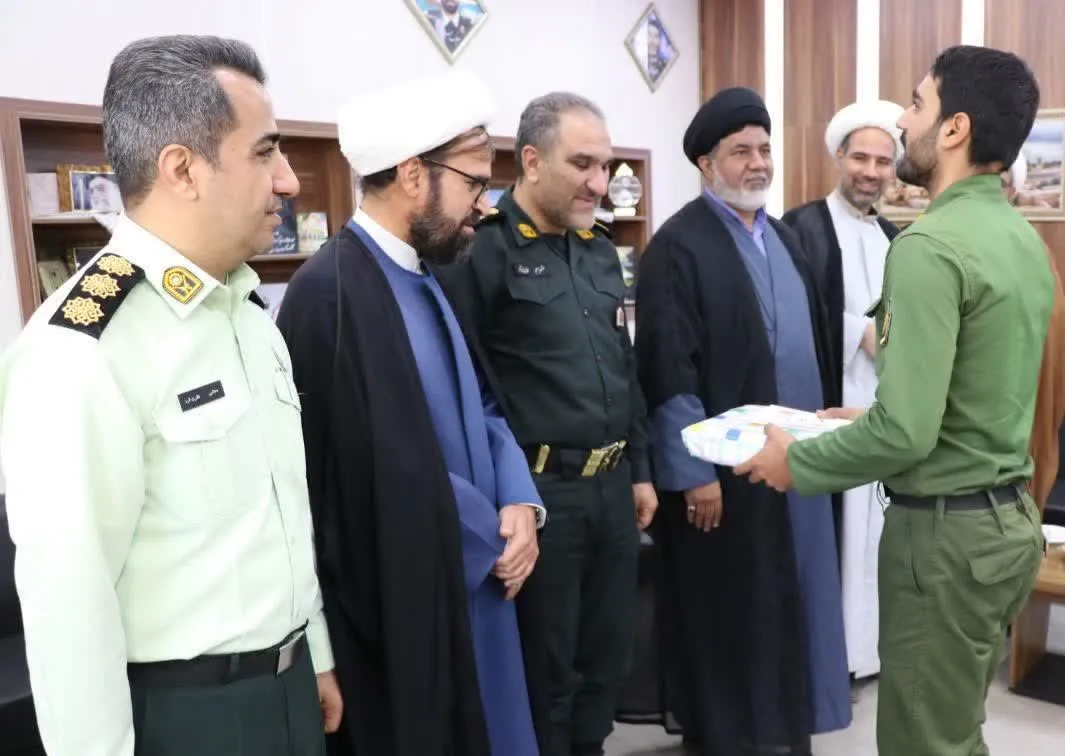 تجلیل از خادمان و یاوران نماز منطقه انتظامی شهرستان اردکان