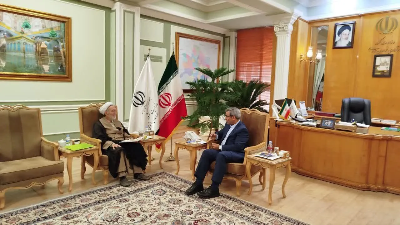 در راستای توسعه و ترویج فرهنگ نماز مدیر ستاد اقامه نماز با استاندار جدید خراسان رضوی دیدار کرد