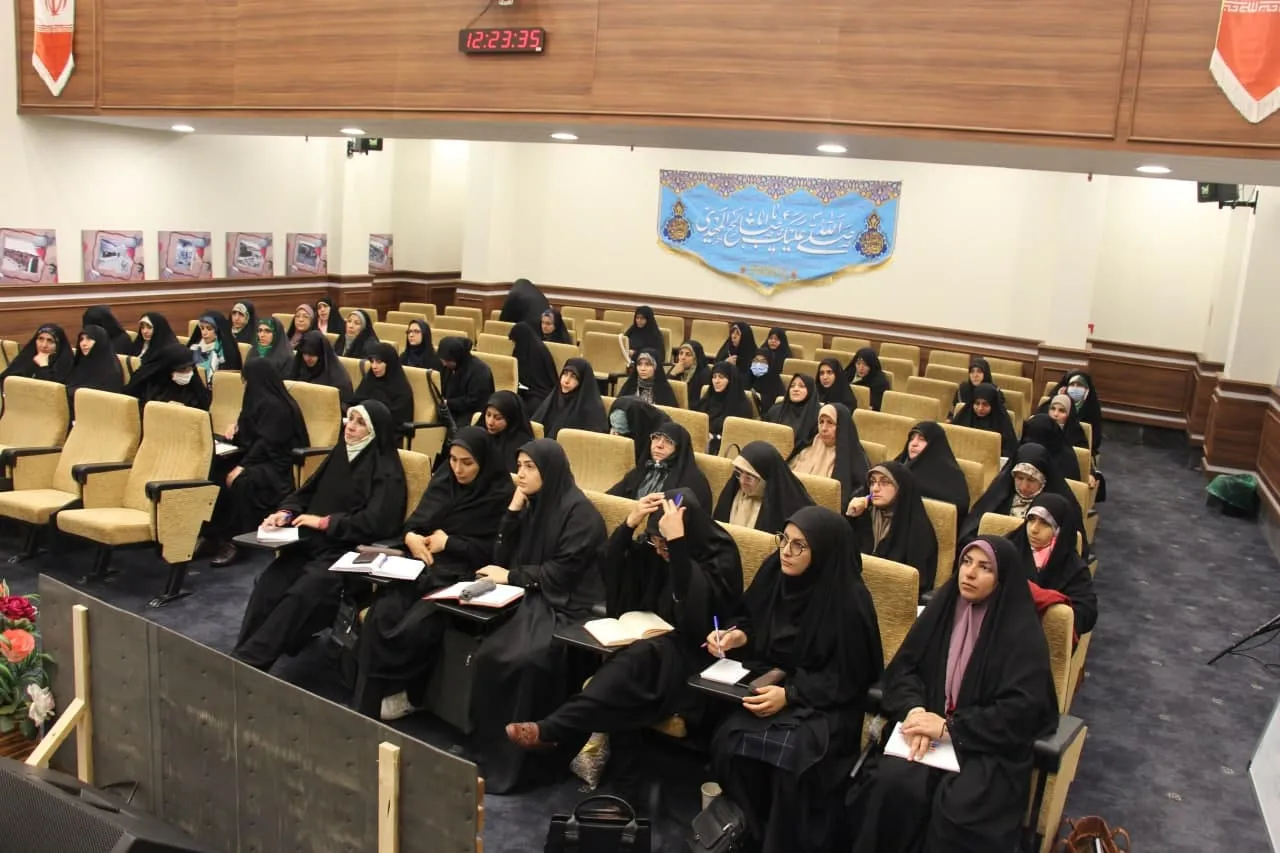 سومین دوره مقدماتی و تکمیلی معارف نماز