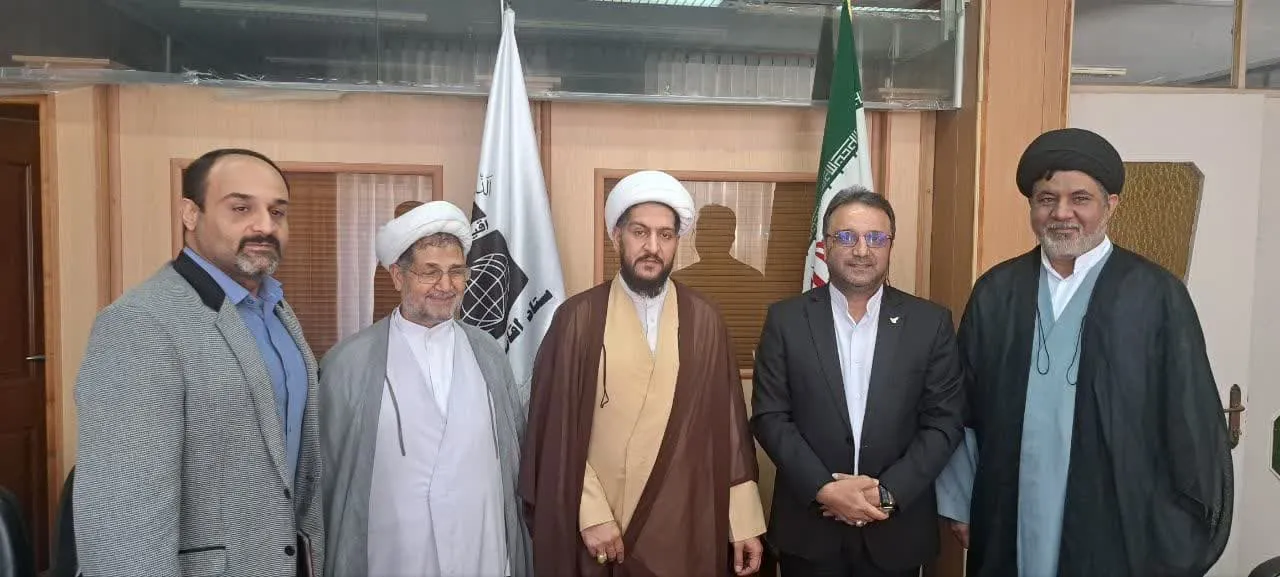 امضا تفاهمنامه همکاری فیمابین اداره کل پست و ستاد اقامه نماز استان یزد