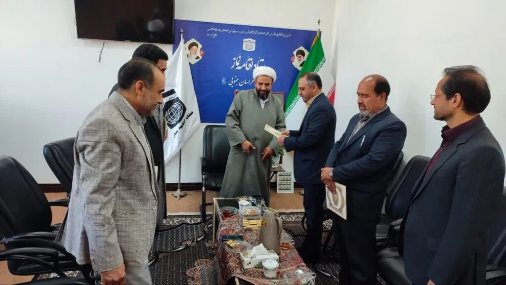 از اعضای هیات ارزیابی نماز خراسان جنوبی تجلیل شد