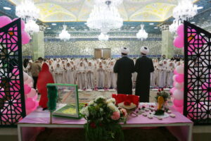 جشن تکلیف ۳۰۰ دختر نومکلف در حرم حضرت معصومه (س) برگزار شد