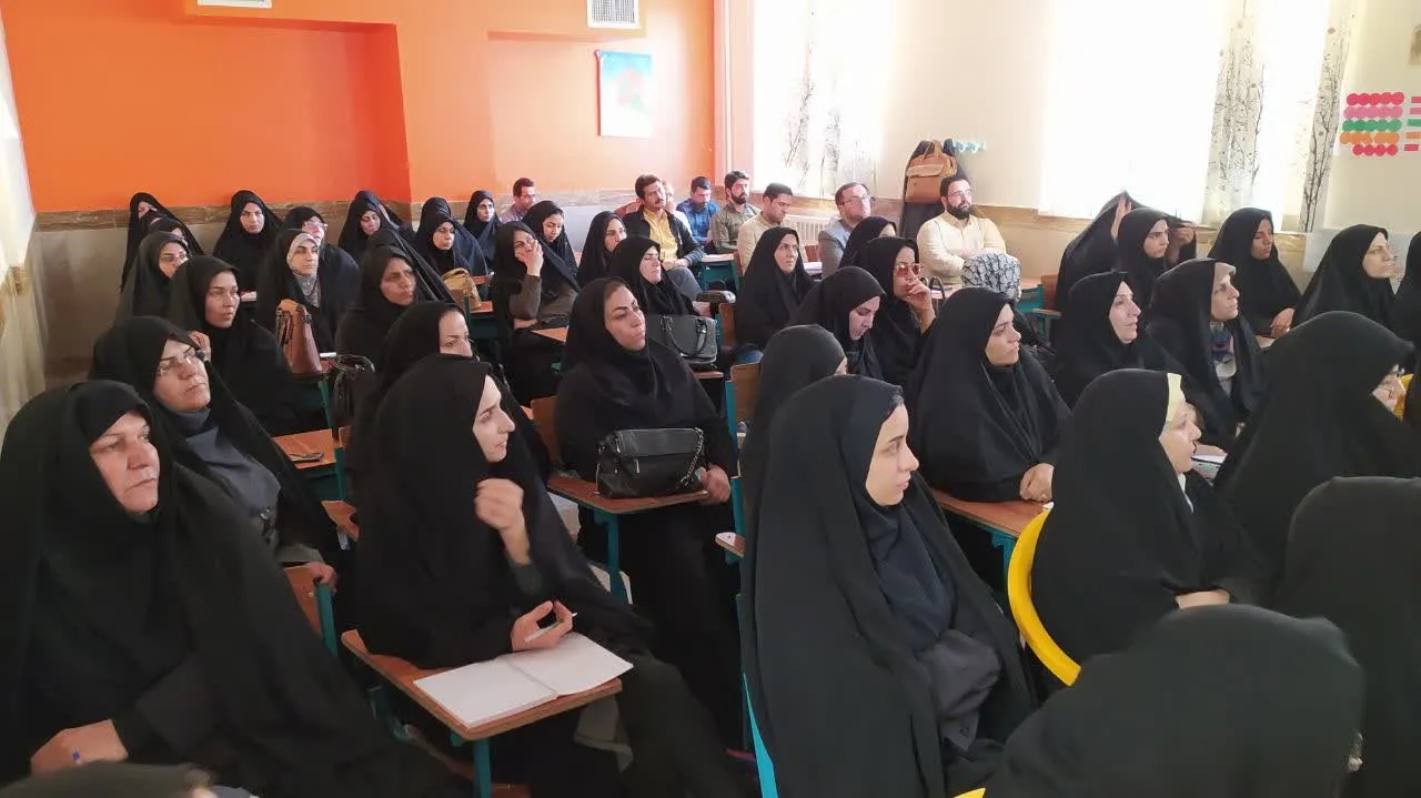 دوره های آموزشی نماز ویژه فرهنگیان شهرستان گناباد برگزار شد