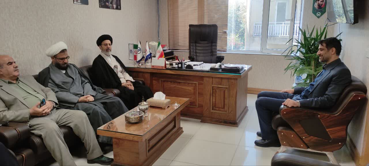 نشست مشترک ستاد اقامه نماز با اتاق اصناف استان همدان برگزار شد