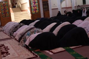 گزارش تصویری | سه‌شنبه‌های نمازی در دبیرستان آقا حسین ابن علی(ع) ایلام