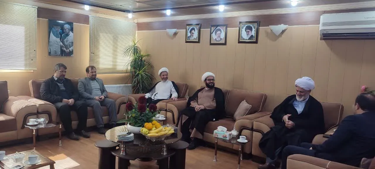 دیدار مدیر ستاد اقامه نماز لرستان با فرماندار شهرستان بروجرد