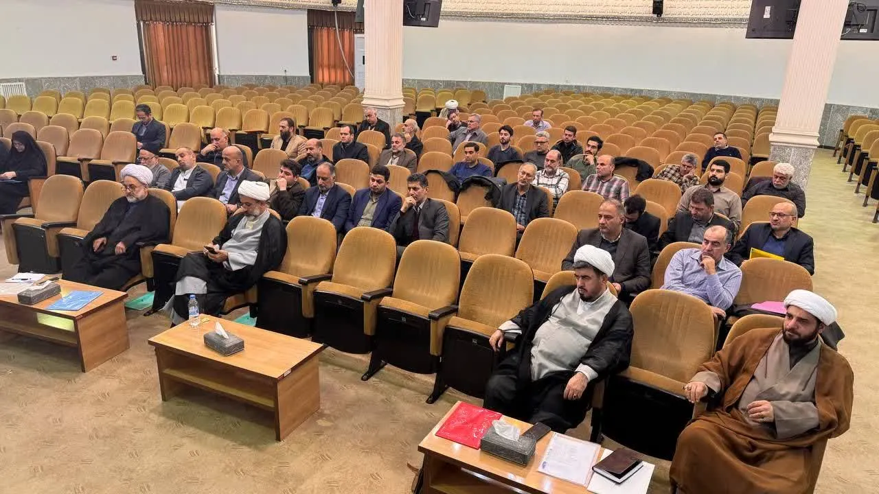 گردهمایی دبیران اقامه نماز گیلان