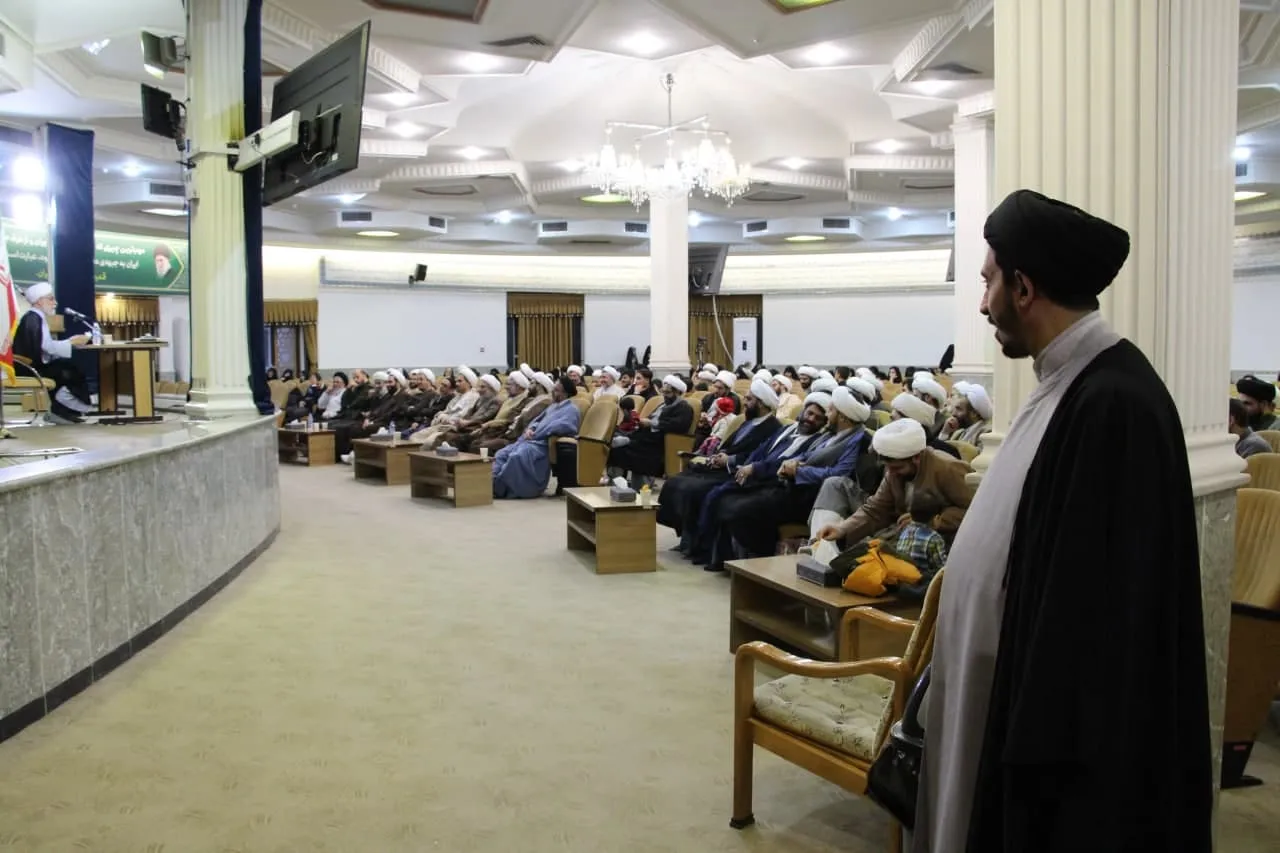مراسم گردهمایی اساتید و کارشناسان مرکز تخصصی نماز با حضور فرهیختگان برگزار شد