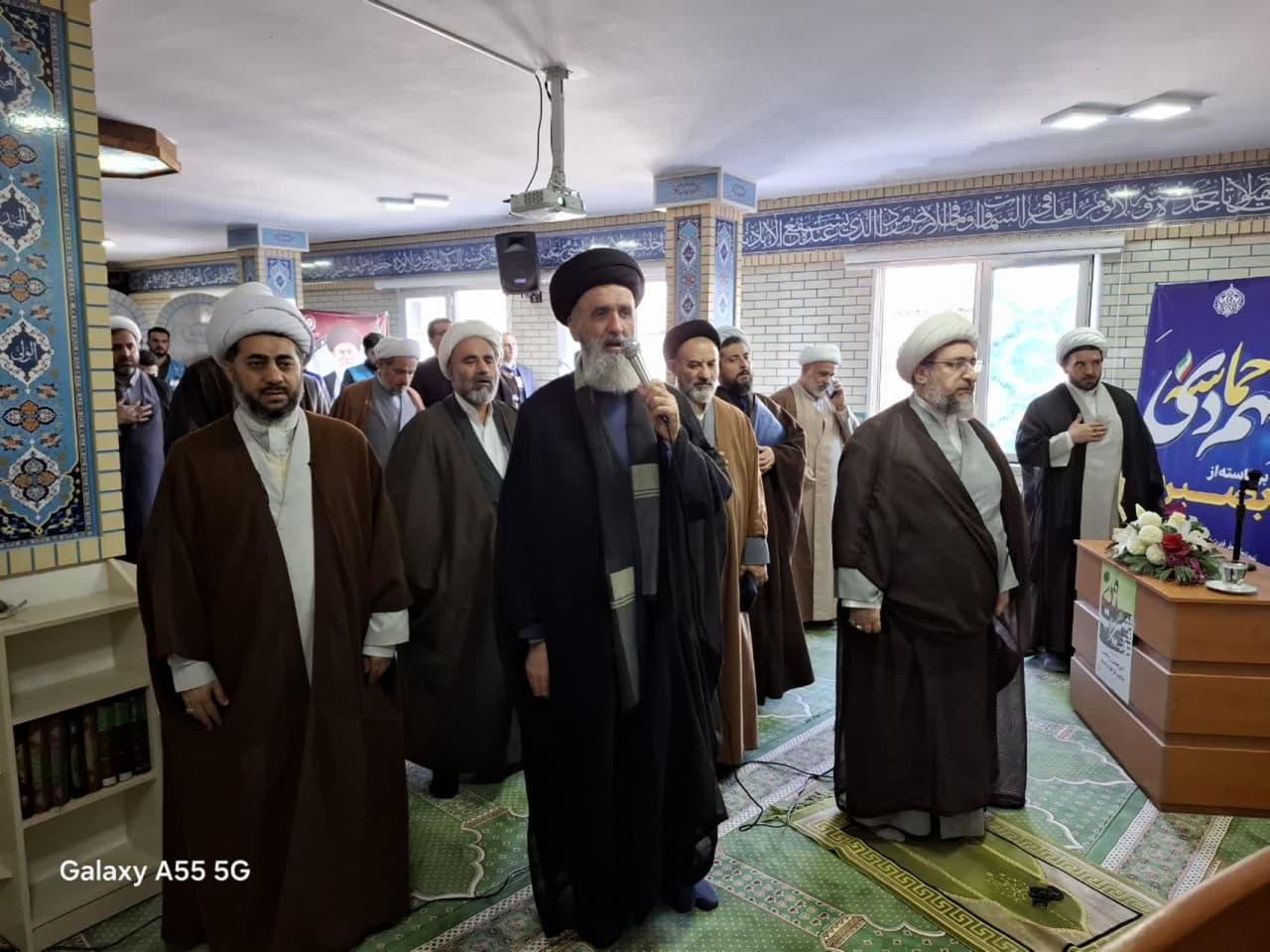 اقامه نماز جماعت نیروهای مسلح تبریز