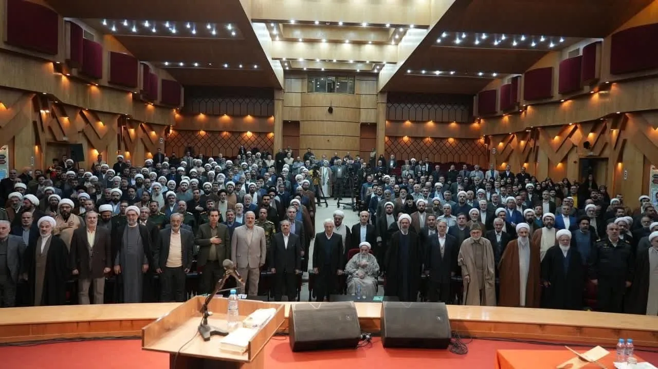 تشریح و بررسی پیام رهبر معظم انقلاب به اجلاس سراسری نماز