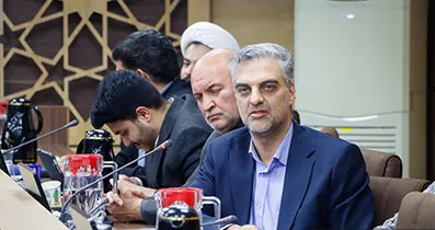 نشست هماندیشی فعالان فرهنگی و سیاسی مسئولین استان اصفهان