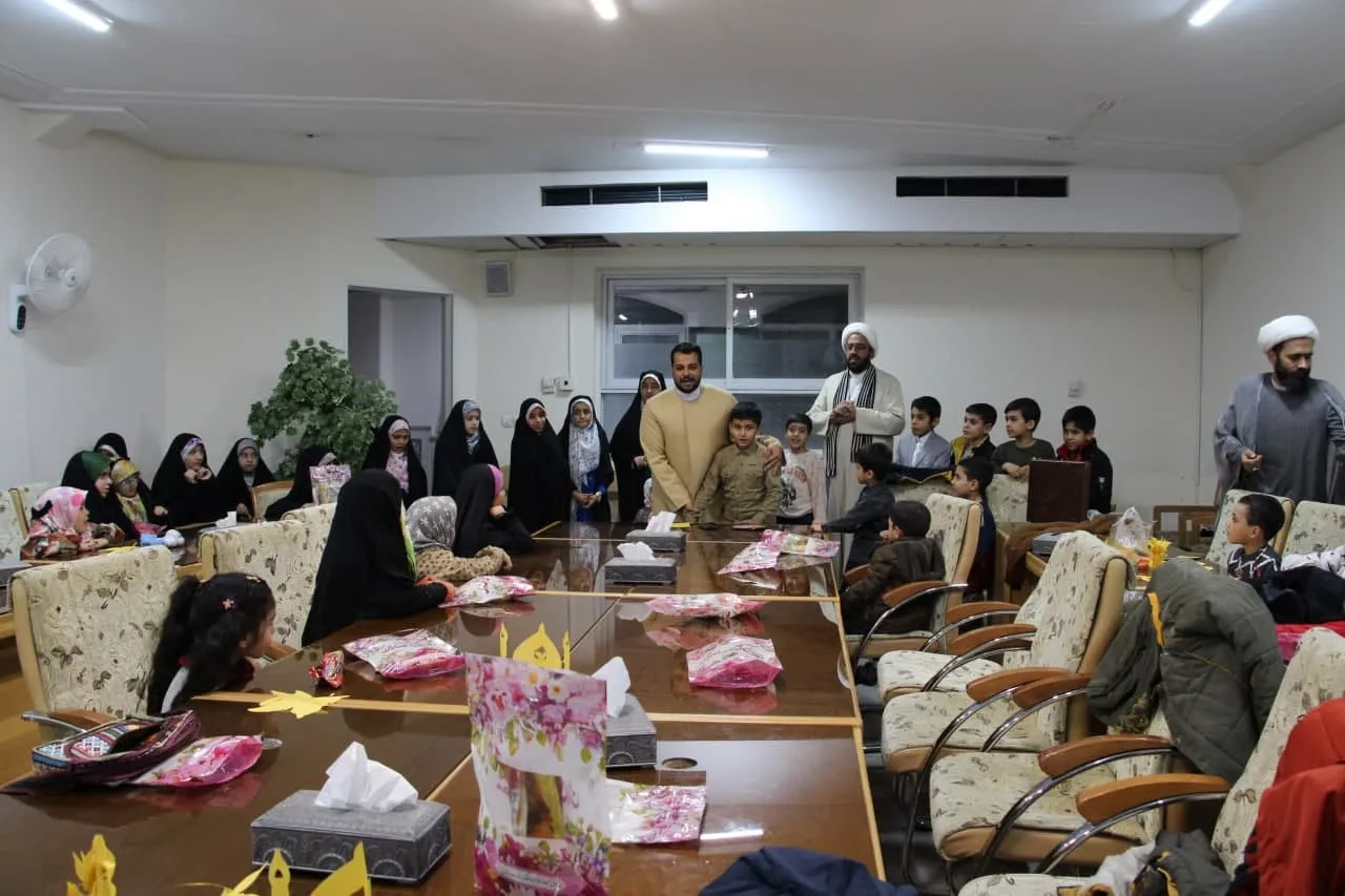 مراسم گردهمایی اساتید و کارشناسان مرکز تخصصی نماز با حضور فرهیختگان برگزار شد