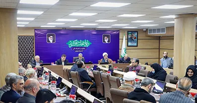 نشست هماندیشی فعالان فرهنگی و سیاسی مسئولین استان اصفهان