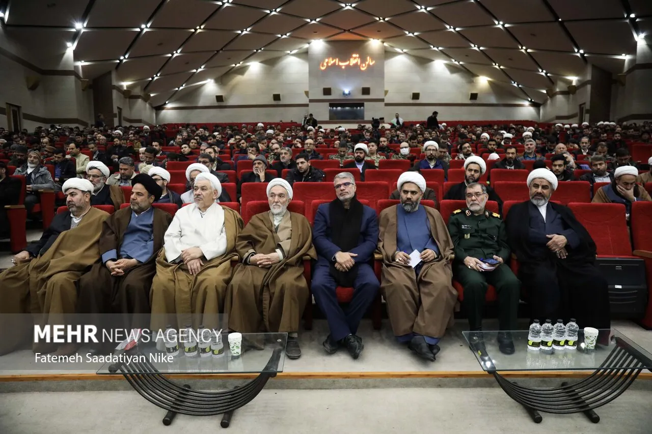 دومین همایش استانی نماز سپاه امام رضا(ع) با شعار نماز، نماد قدرت و عامل تمدن ساز برگزار شد