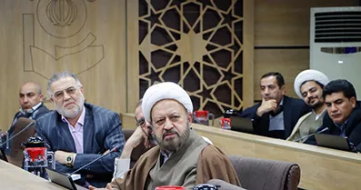 نشست هماندیشی فعالان فرهنگی و سیاسی مسئولین استان اصفهان