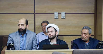 نشست هماندیشی فعالان فرهنگی و سیاسی مسئولین استان اصفهان
