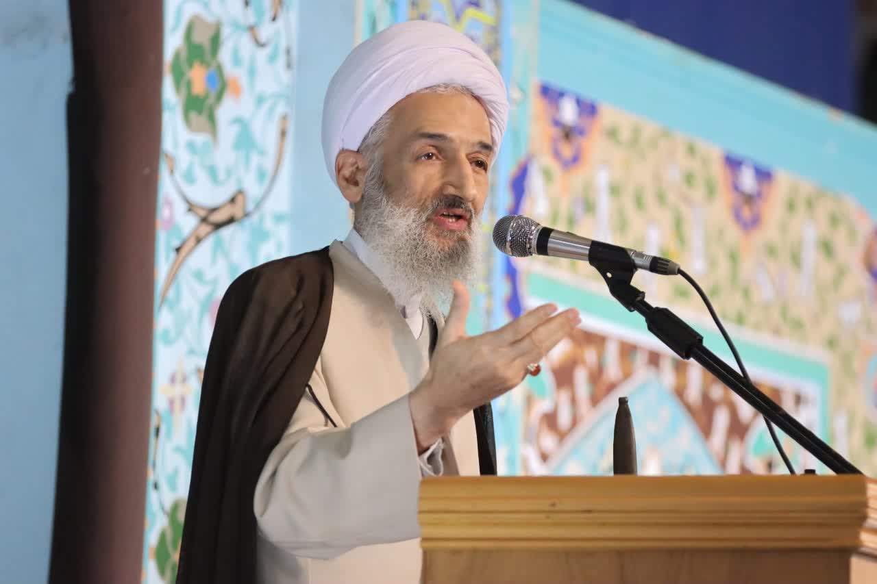 آیت الله محمدی لائینی نماینده ولی فقیه مازندران: مقام معظم رهبری در سیویکمین اجلاس سراسری نماز بر اقامه نماز در اول وقت و ثانیا سعی در حفظ توجه و حضور قلب تاکید کردند