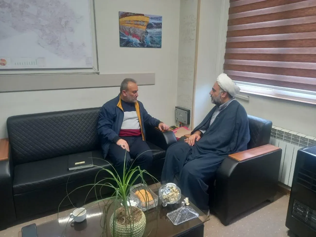 دیدار رئیس کمیسیون فرهنگی شورای شهر با مدیر ستاد اقامه نماز
