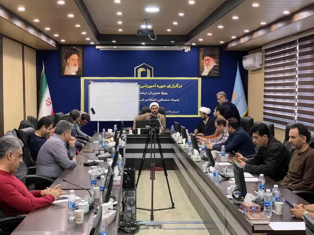 مدیر ستاد اقامه نماز استان از دوره های آموزشی نمازی بازدید کرد