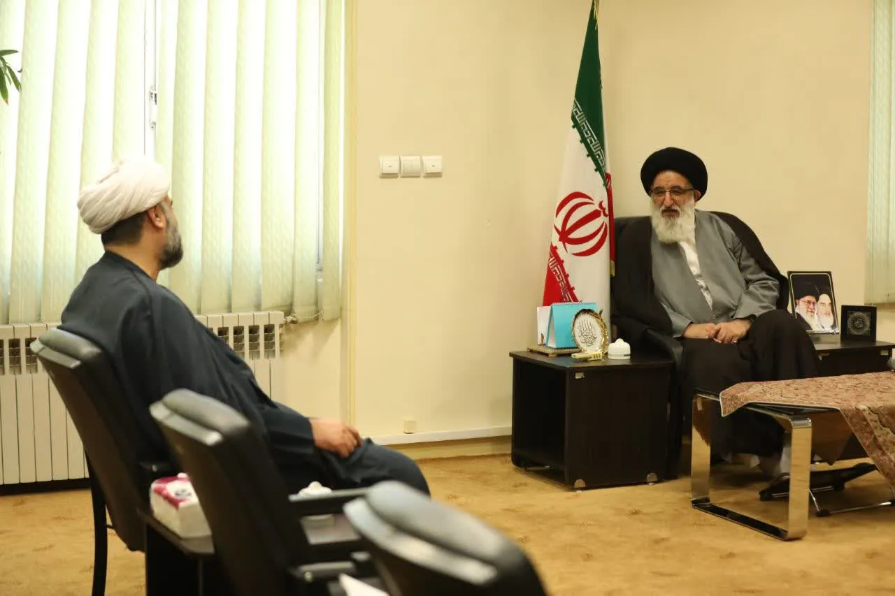 دیدار مدیر ستاد اقامه نماز با نماینده ولی فقیه استان البرز برگزار شد