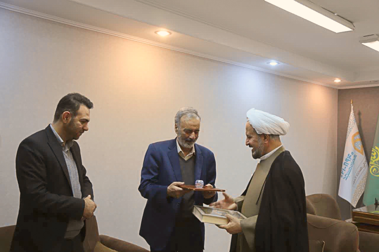 حضور سیداحمد زرهانی»، قائم مقام ستاد اقامه نماز کشور در خبرگزاری شبستان
