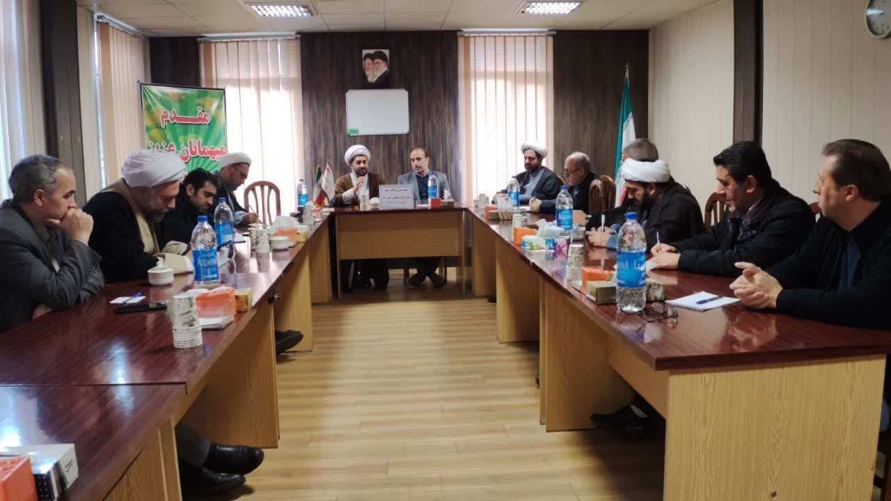 جلسه شورای اقامه نماز با اداره کل پشتیبانی امور دام تبریز