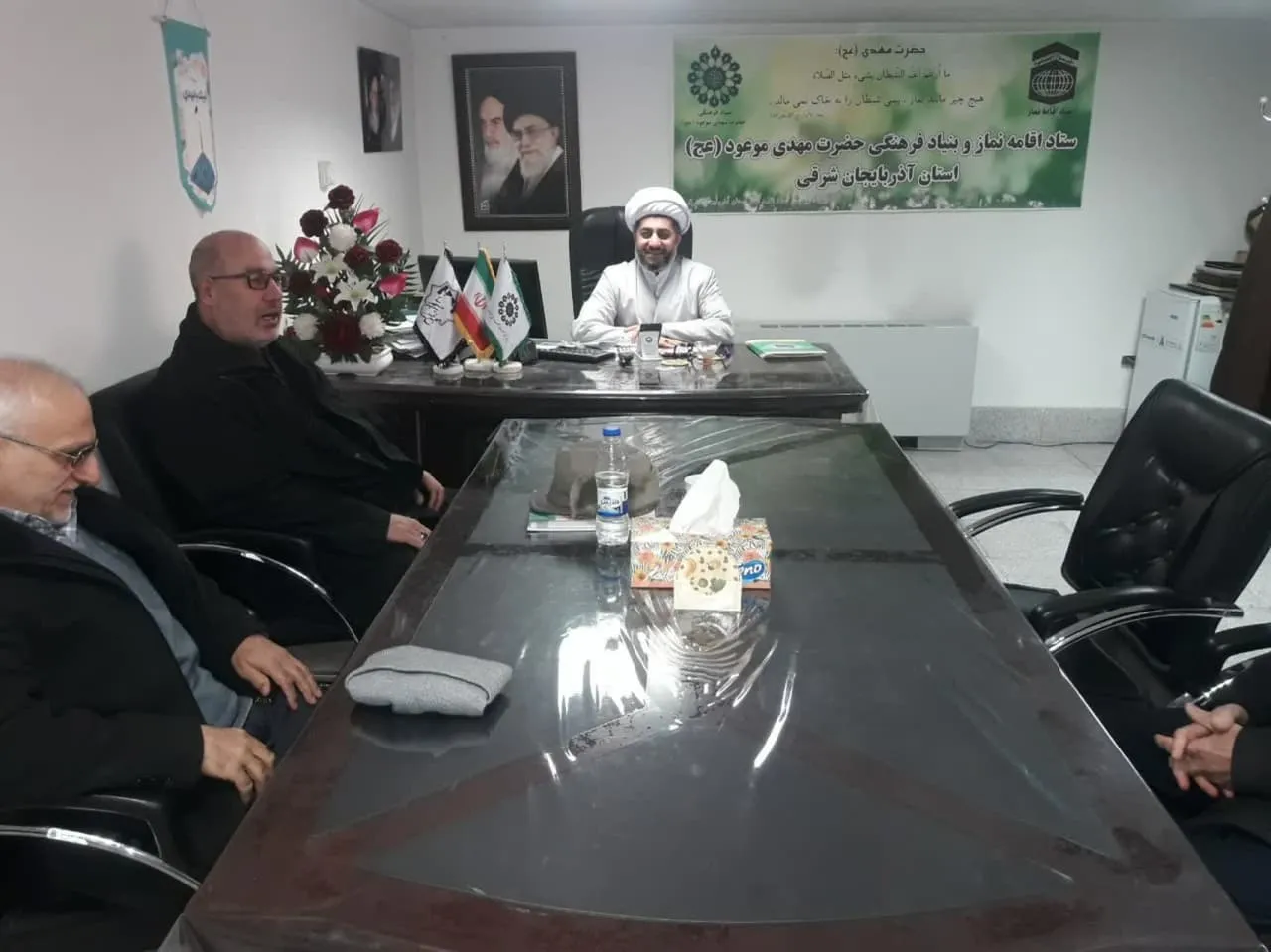 جلسه هم اندیشی تکریم روحانیون فعال فرهنگی عرصه مساجد