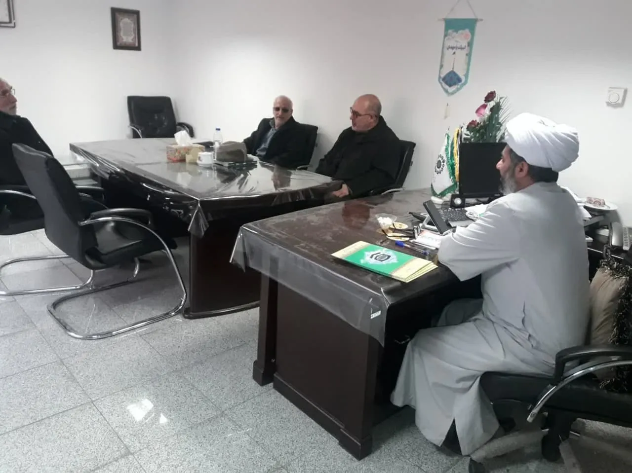 جلسه هم اندیشی تکریم روحانیون فعال فرهنگی عرصه مساجد