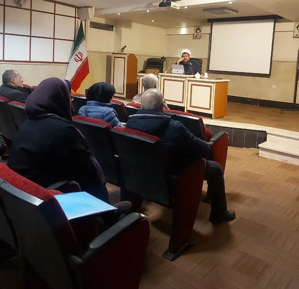 برگزاری نشستهای آموزشی معارف نماز در وزارتخانه فرهنگ و ارشاد اسلامی