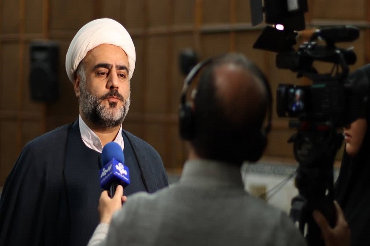 نماز پلی برای پیوند نسل جوان با آرمانهای انقلاب اسلامی است