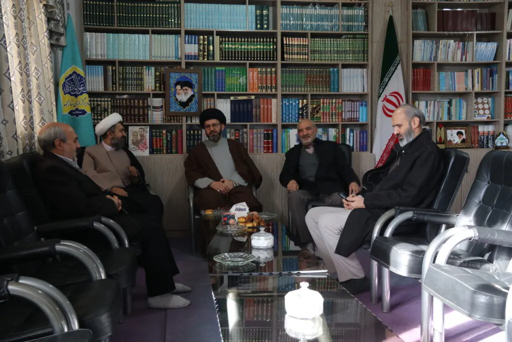 دیدار سرپرست ستاد اقامه نماز استان زنجان با امام جمعه سلطانیه
