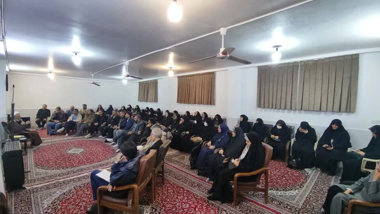 گردهمایی و دوره آموزشی فعالان نماز در شاهرود با تدریس استاد کفیل برگزار شد