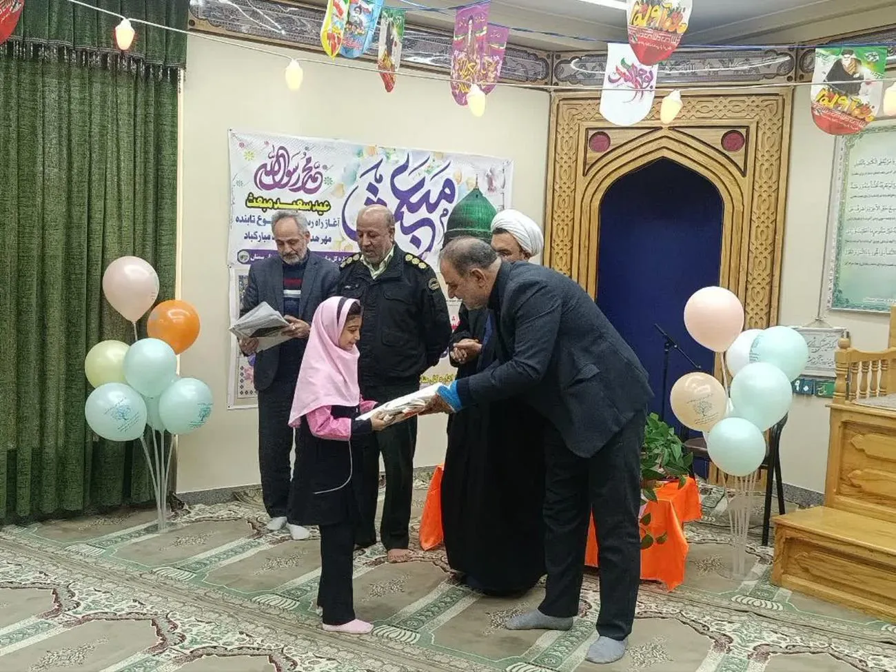 حضور مدیر ستاد اقامه نماز در اداره کل منابع طبیعی و آبخیزداری استان سمنان