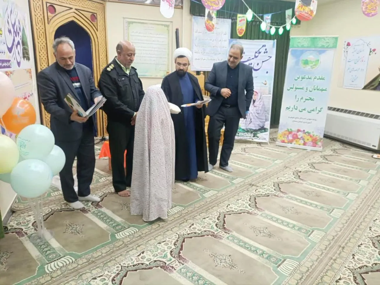 حضور مدیر ستاد اقامه نماز در اداره کل منابع طبیعی و آبخیزداری استان سمنان