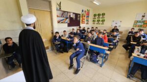 هفتمین طرح نشست معارف نماز در سطح مدارس کاشان برگزار شد