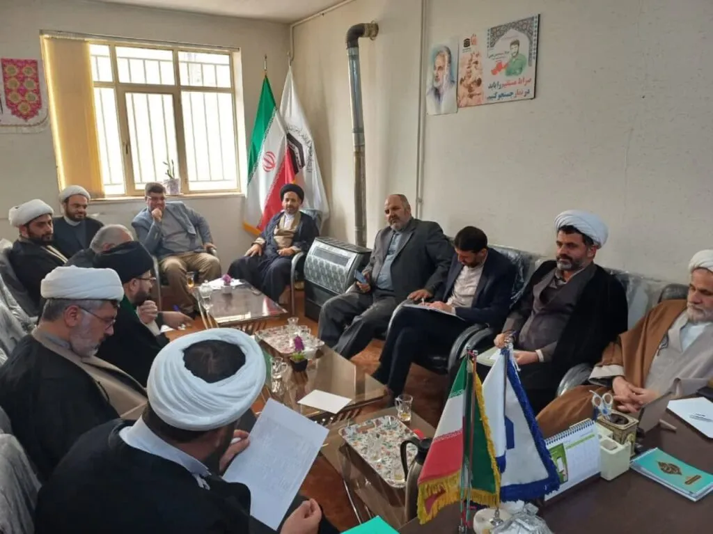 سومین جلسه فصلی دبیران اقامه نماز شهرستان ها چهارمحالوبختیاری برگزار شد