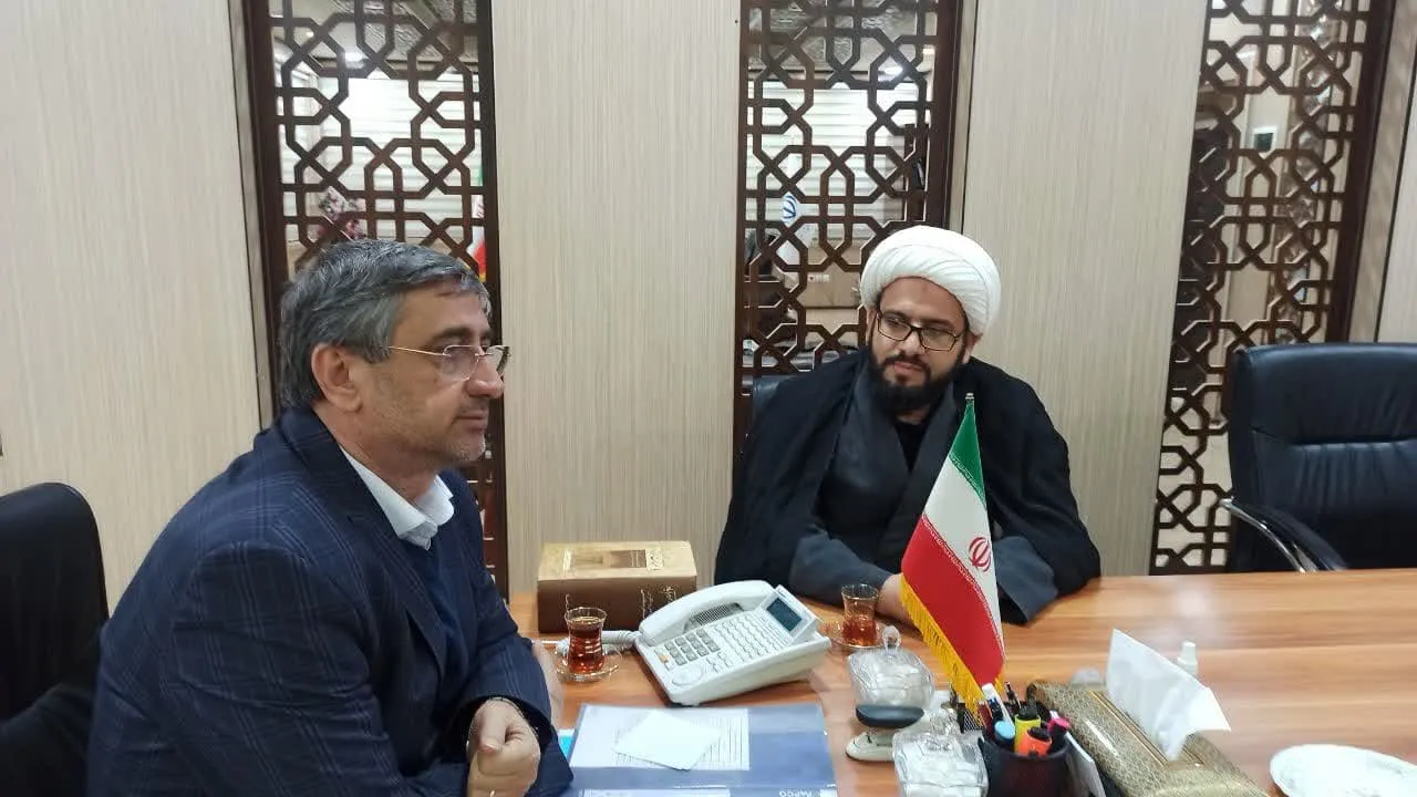 مدیر ستاد اقامه نماز استان لرستان با استاندار
