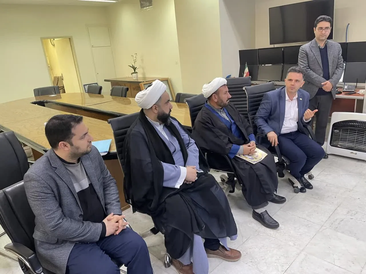 جلسه شورای اقامه نماز اداره کل هواشناسی استان آذربایجان غربی برگزار شد
