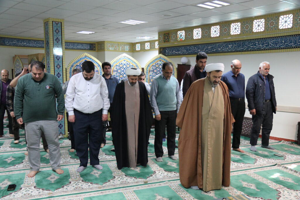 حضور سرپرست ستاد اقامه نماز زنجان در جشن اعیاد شعبانی اداره کل راه و ترابری